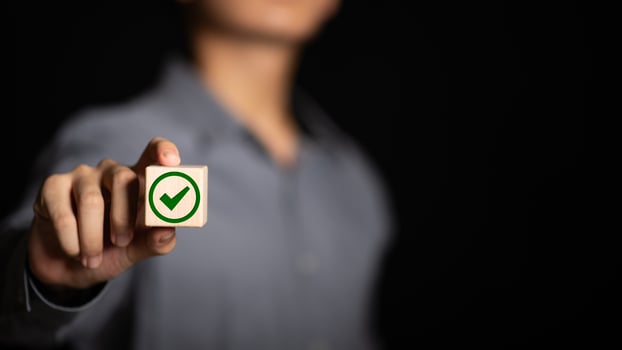 Business Agreements and Approvals, business contract signing, Confirmation of contract documents or warranty card, Consistent commentary ,agree ,collaboration strategies ,vote ,Acceptance photo