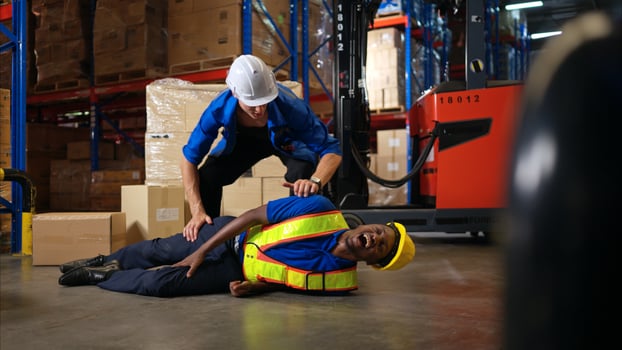 A group of warehouse workers were involved in an accident while on duty, Coworkers offered assistance and first aid,83 photo