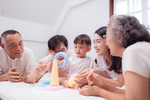 Before putting the kids to bed, parents, grandparents, and kid unwind and play in the bedroom,160 photo
