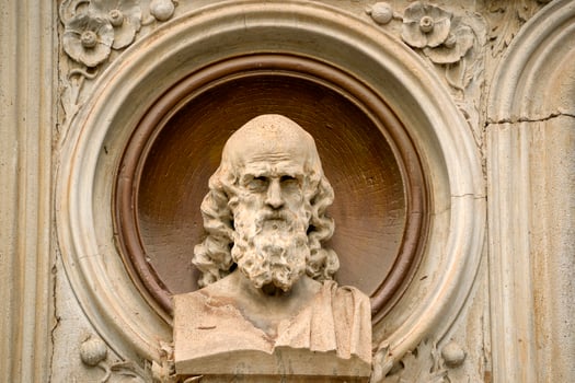 Galen galeno sculpture of famous ancient doctor photo