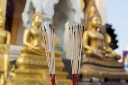 Thai buddha statue, Wat Traimitr Withayaram photo