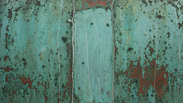 A green and red painted wall photo