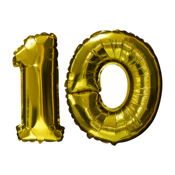10 Golden number helium balloons isolated background. Realistic foil and latex balloons. design elements for party, event, birthday, anniversary and wedding. png