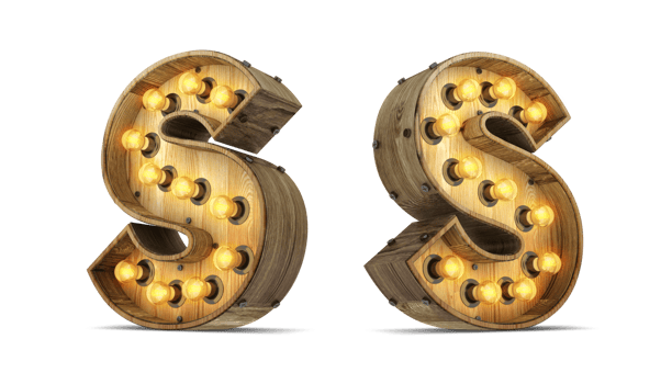 Wood alphabet with light bulb. png