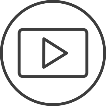 Play icon in thin line black circle frames. png