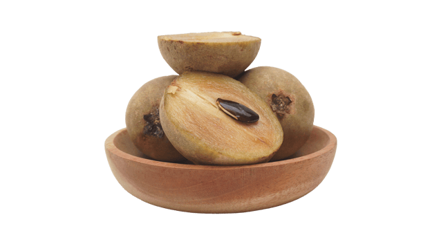 Pile of Brown Sapodilla on Wooden Plate on Transparent Background png