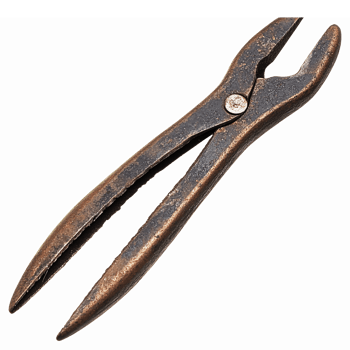 Vintage Metal Pliers Realistic Illustration for DIY Crafts and Tool Design Projects png