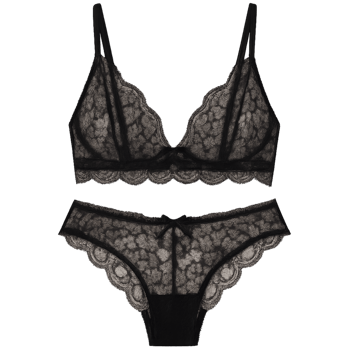 Elegant Black Lace Lingerie Set Displayed on a Simple Background for a Timeless Look png