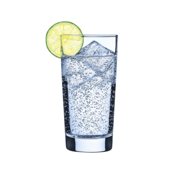 A refreshing glass of sparkling water with ice cubes and slice of lime, perfect for cool and invigorating drink. bubbles add lively touch to clear beverage png