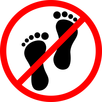 A sign that says please do not step. footwear prohibited. walk print. footprint sign. no footprints. keep off. do not step png